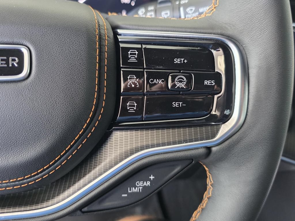 New 2026 Jeep Grand Wagoneer L Summit AWD/4WD image 43