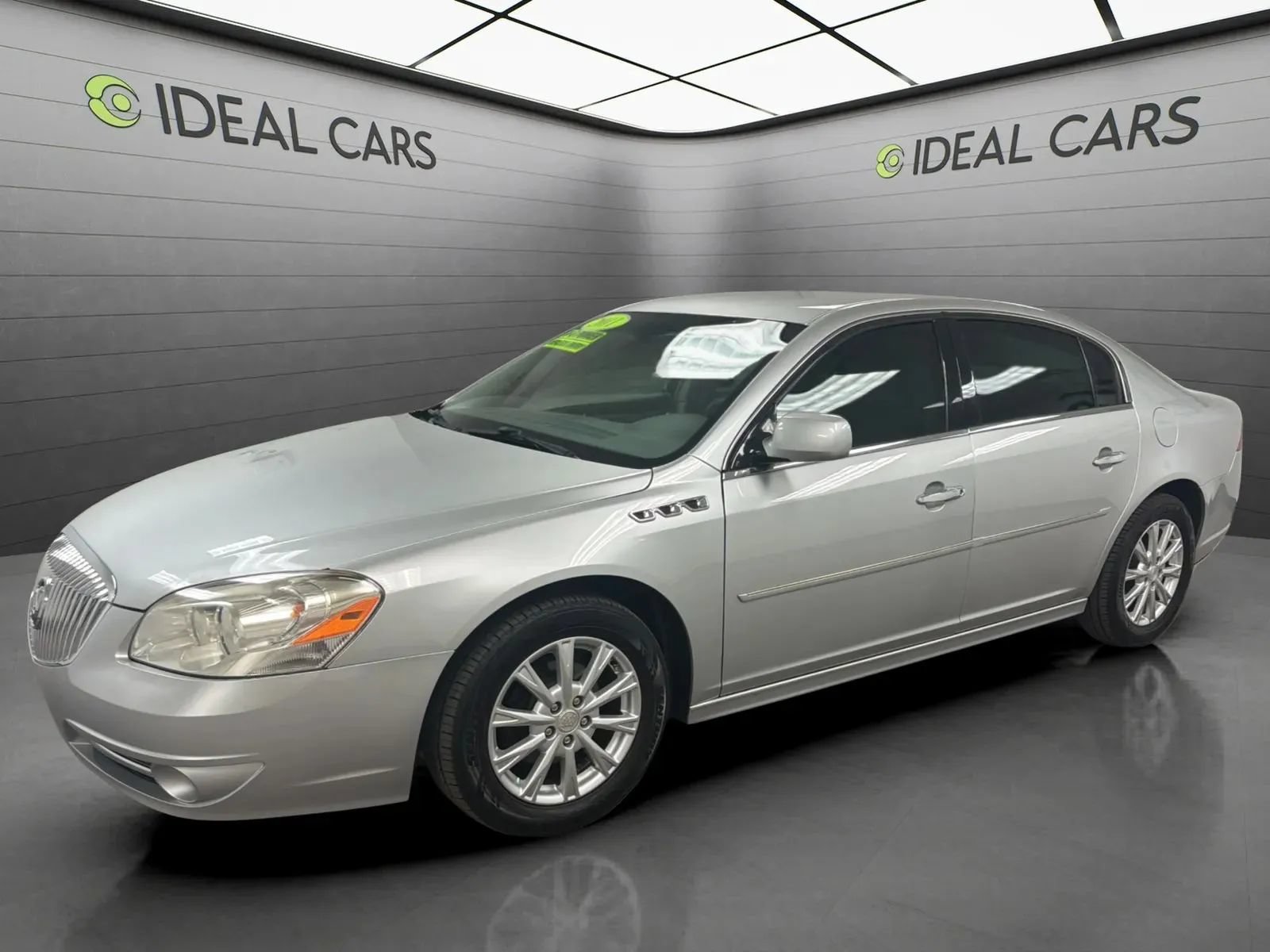 Used 2011 Buick Lucerne CX FWD image 1