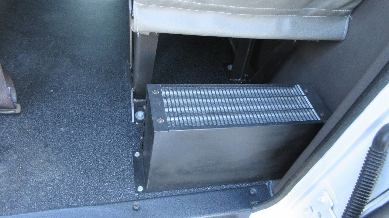 Used 2013 Ford E-350 and Econoline 350 Extended Super Duty w/ PWR Group RWD image 15