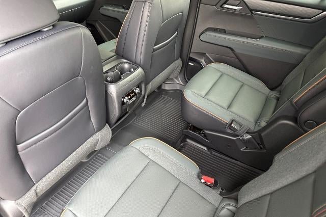 New 2026 GMC Acadia AT4 w/ Luxury Package AWD/4WD image 12