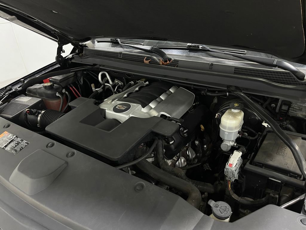 Used 2018 Cadillac Escalade ESV Luxury image 30