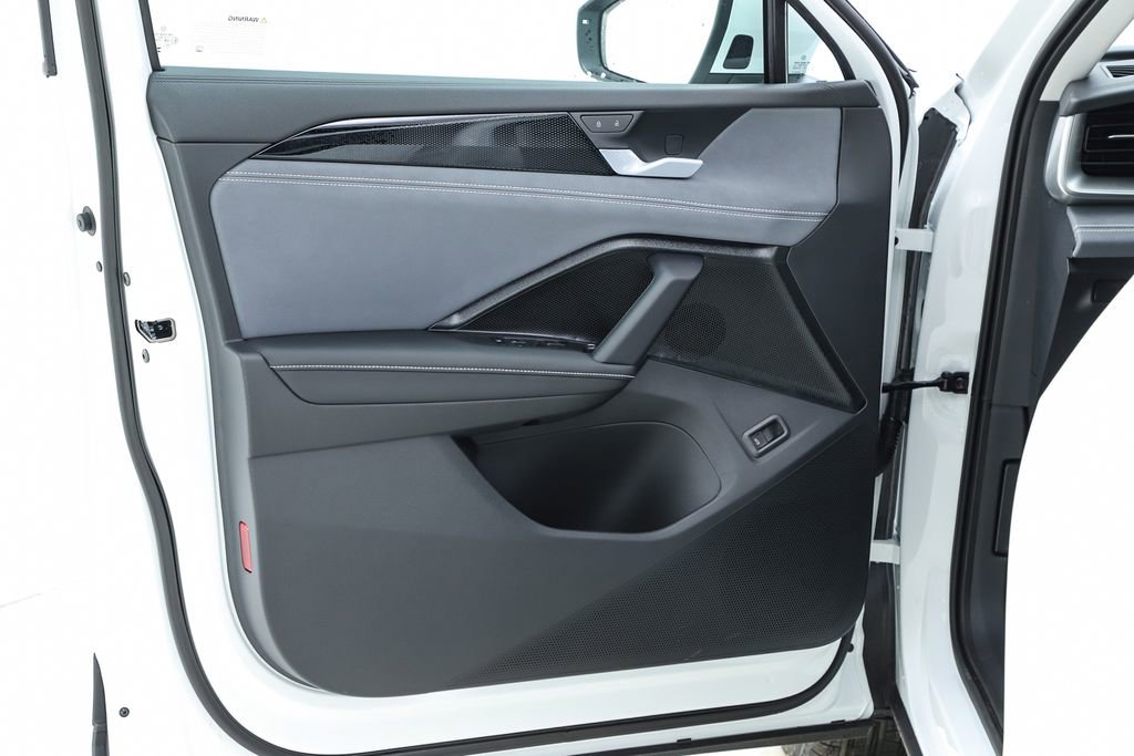 New 2026 Volkswagen Tiguan SE image 57