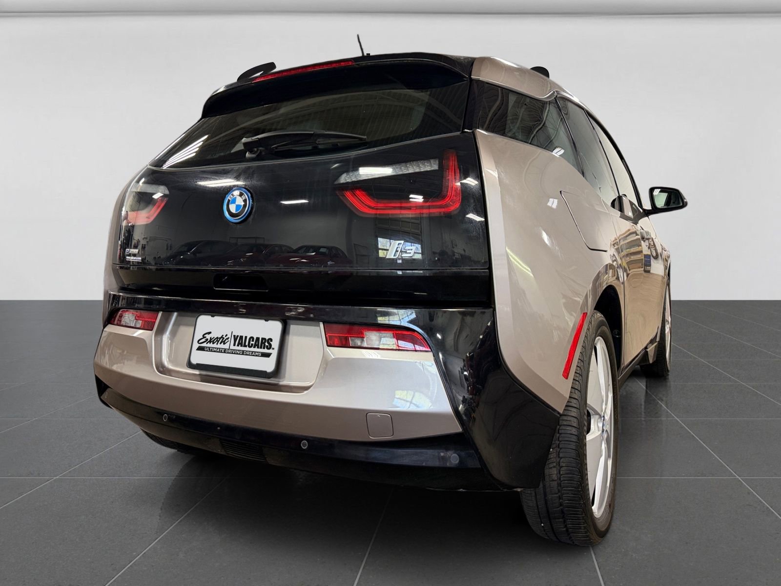 Used 2014 BMW i3 w/ Range Extender RWD image 10