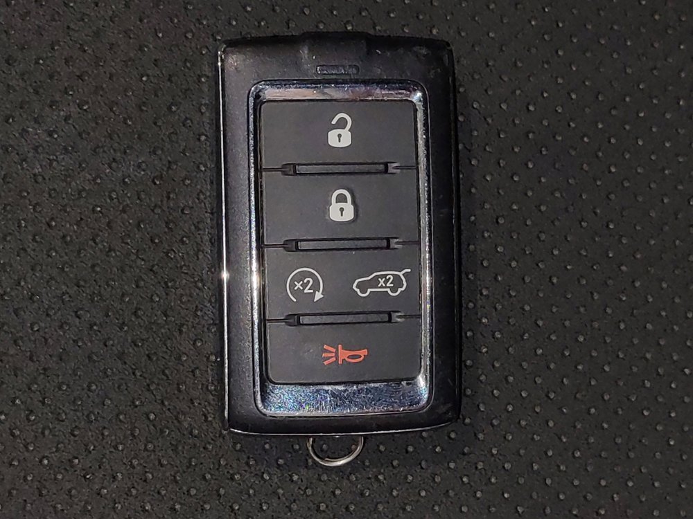 Used 2021 Jeep Grand Cherokee L Laredo image 32