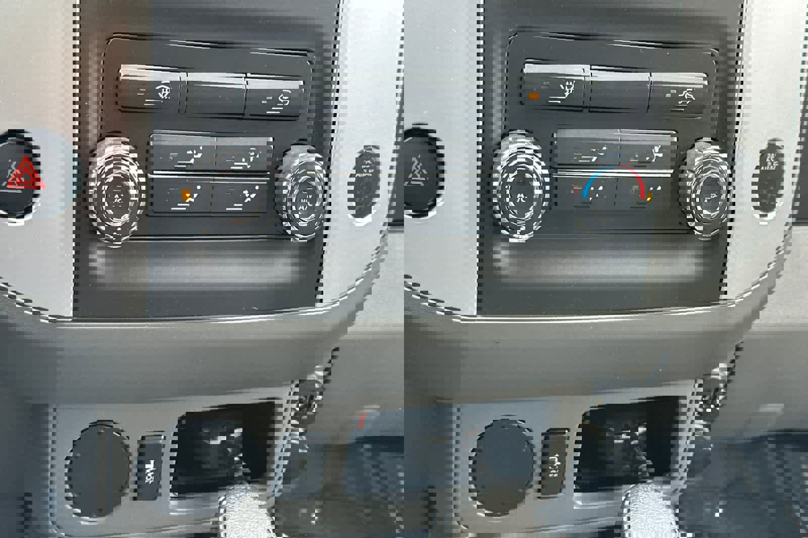 Used 2020 Nissan Frontier S image 19