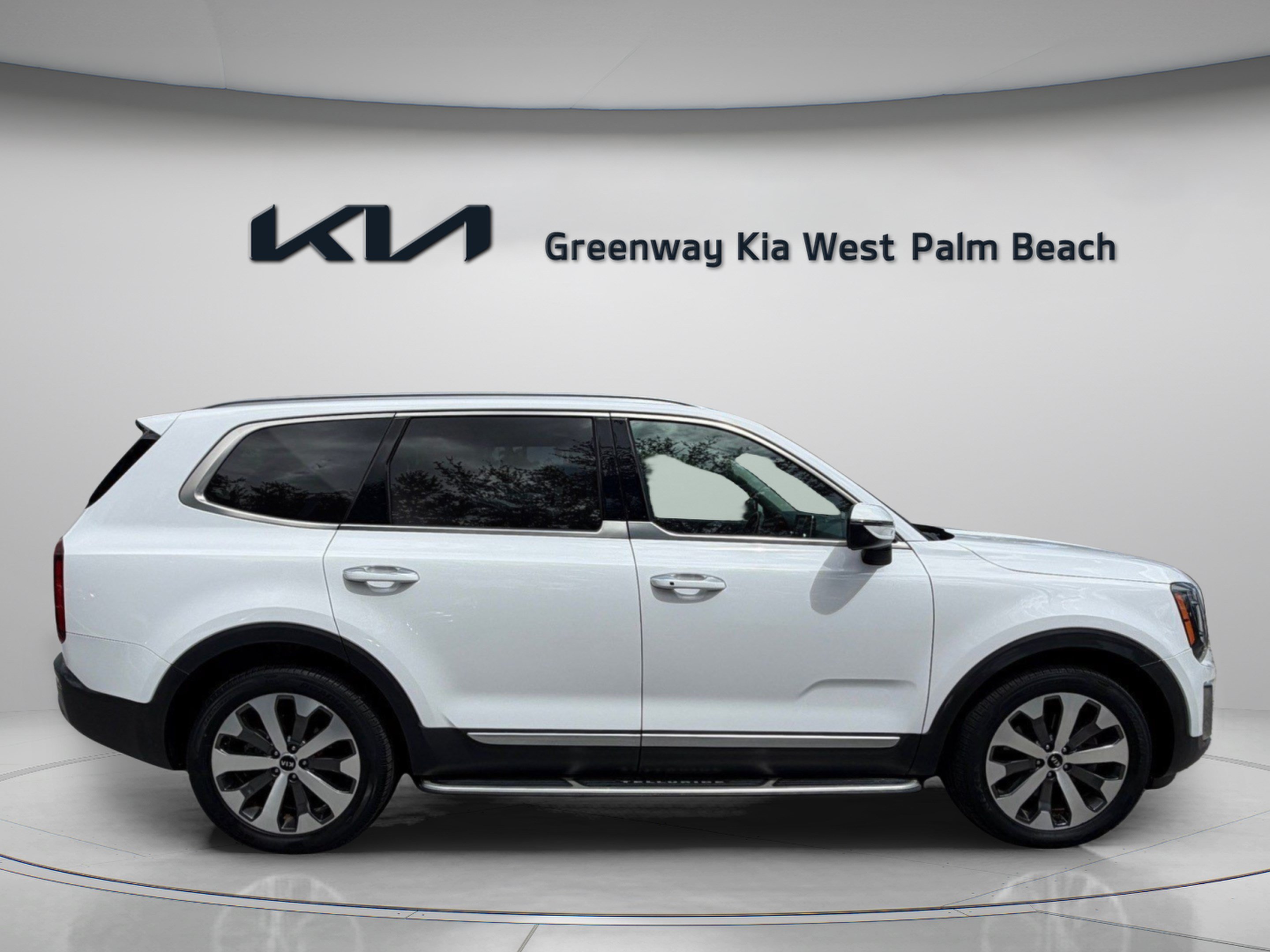 Used 2021 Kia Telluride S FWD image 8