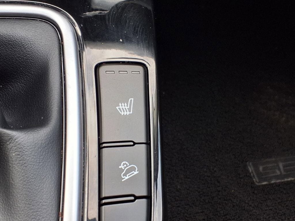 Used 2024 Kia Seltos EX FWD image 16