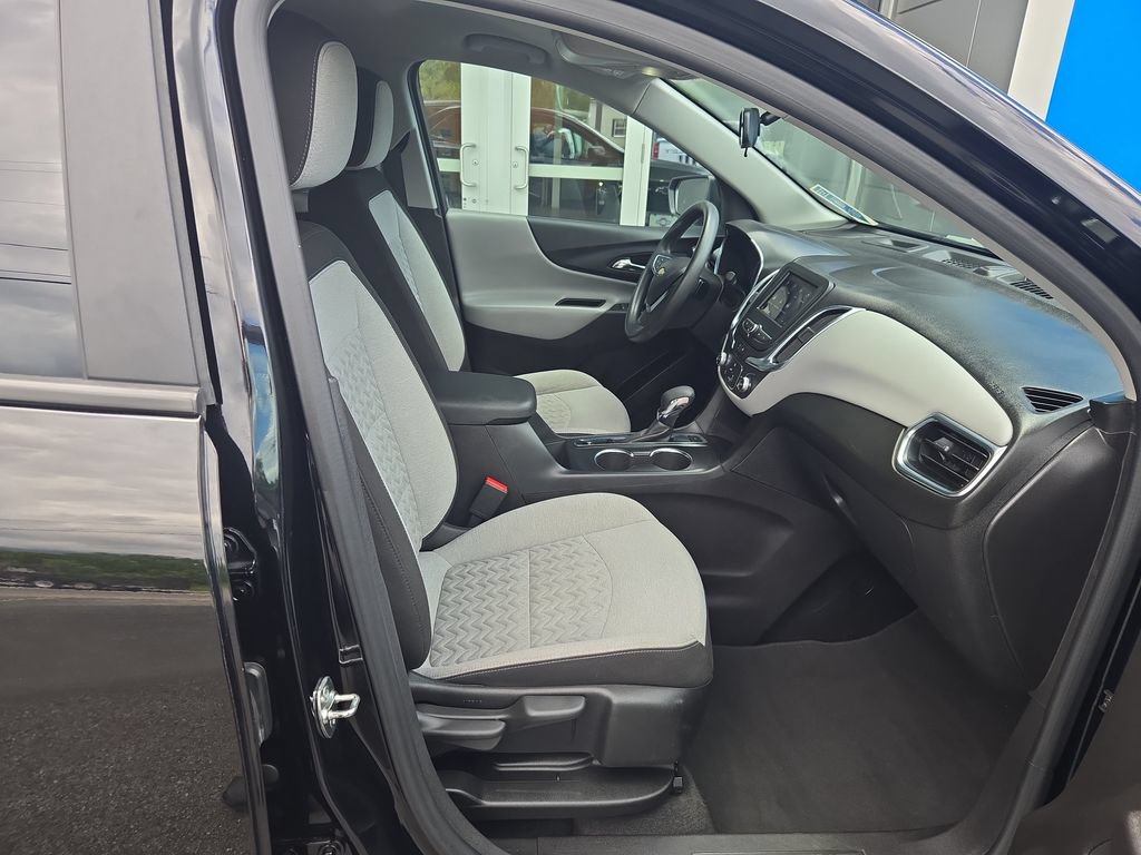 Certified 2024 Chevrolet Equinox LS w/ LS Convenience Package AWD/4WD image 18