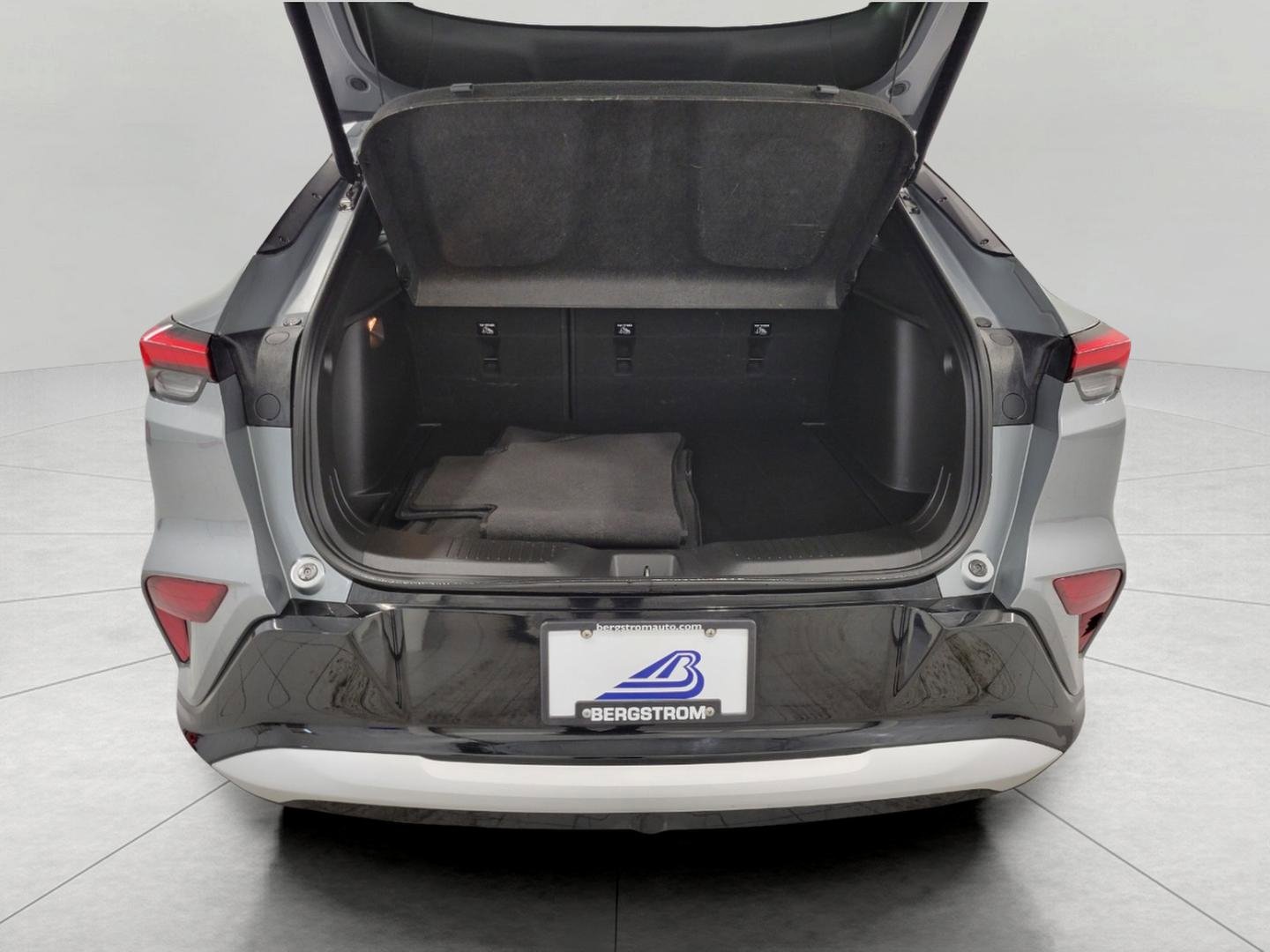 Used 2024 Buick Envista Sport Touring w/ Convenience I Package image 16