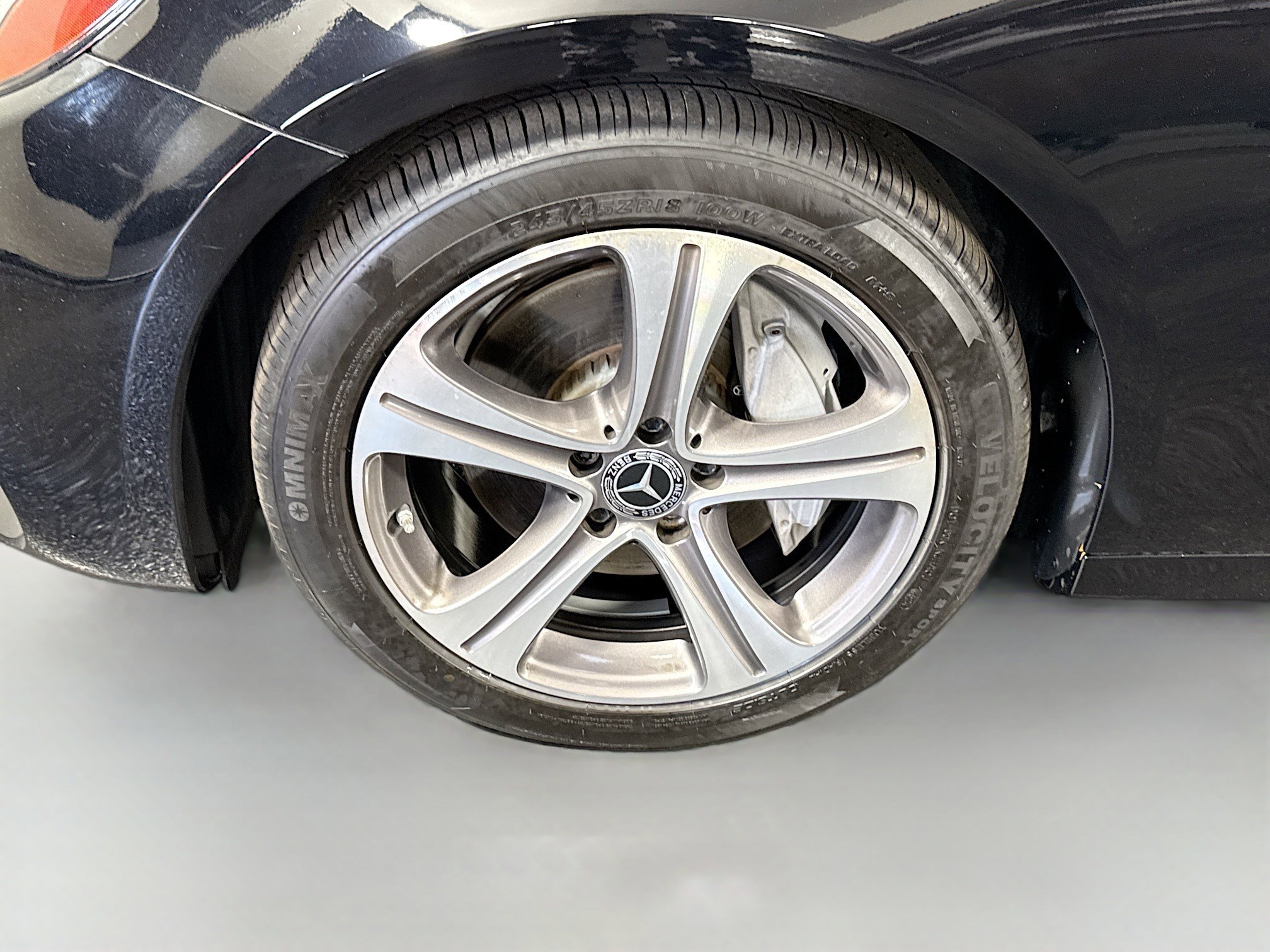 Used 2020 Mercedes-Benz E 350 Sedan w/ Premium Package image 38