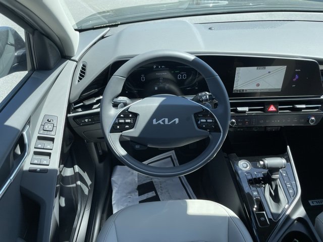 New 2025 Kia Niro EX image 22