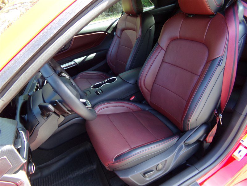 Used 2025 Ford Mustang GT Premium image 24