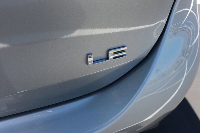 Used 2025 Toyota Highlander LE image 7