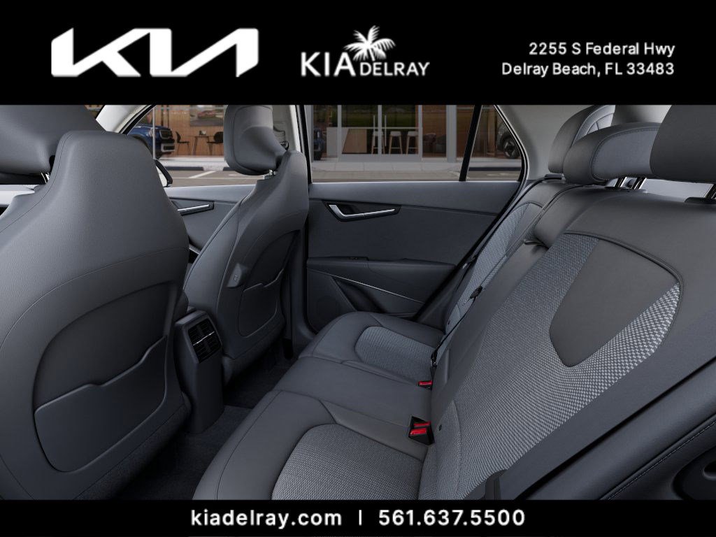 New 2025 Kia Niro EX Touring image 18