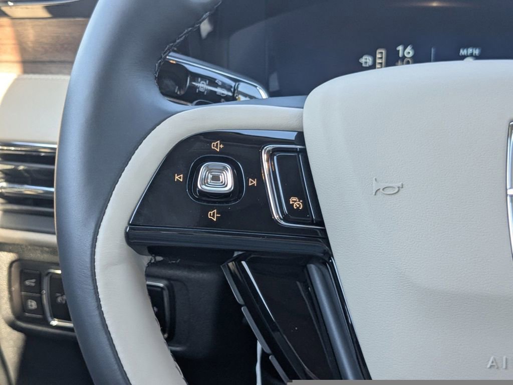 New 2025 Lincoln Corsair Grand Touring image 28