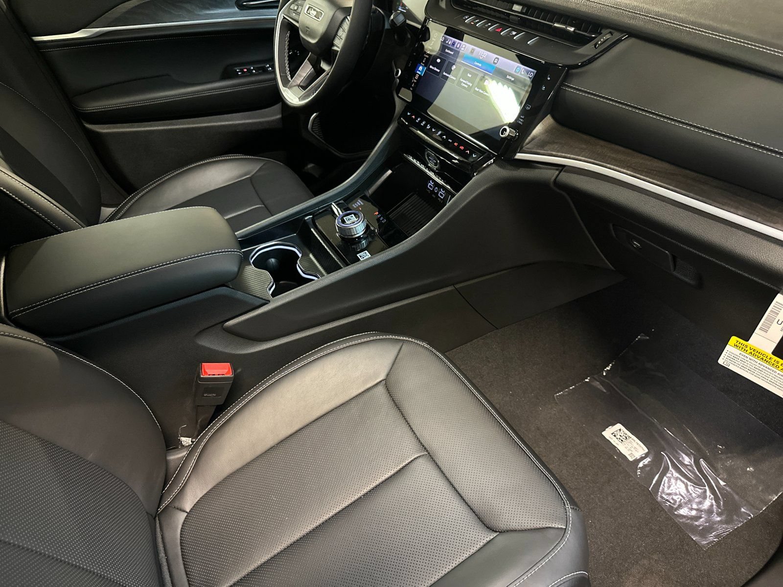 New 2026 Jeep Grand Cherokee Limited AWD/4WD image 15