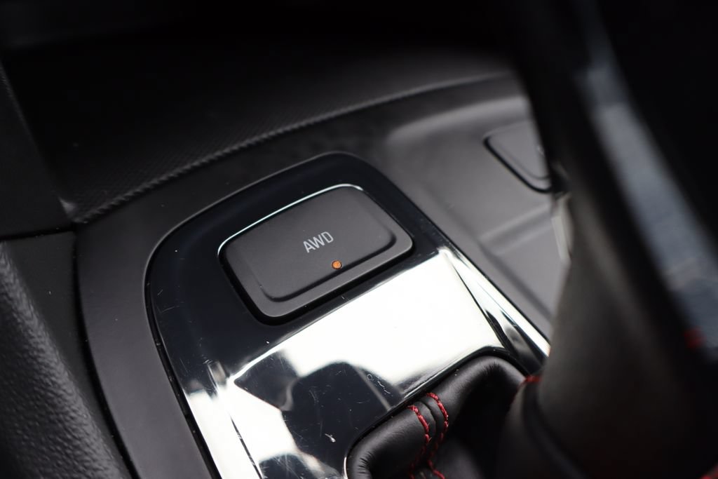 Used 2023 Chevrolet Equinox RS AWD/4WD image 10