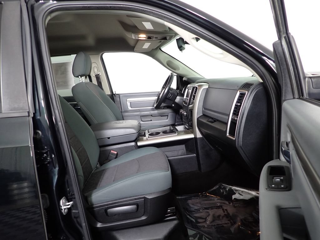 Used 2015 RAM 1500 Big Horn AWD/4WD image 37