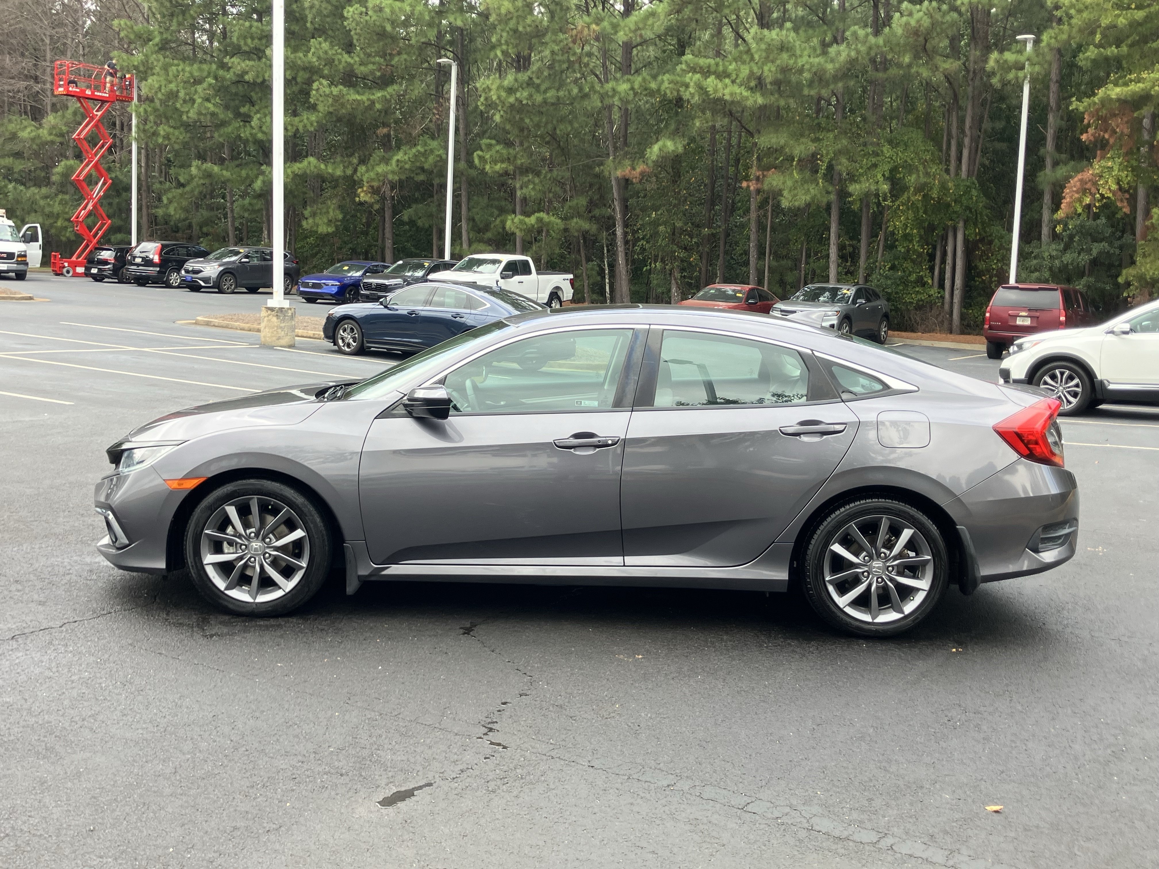 Used 2019 Honda Civic EX image 7