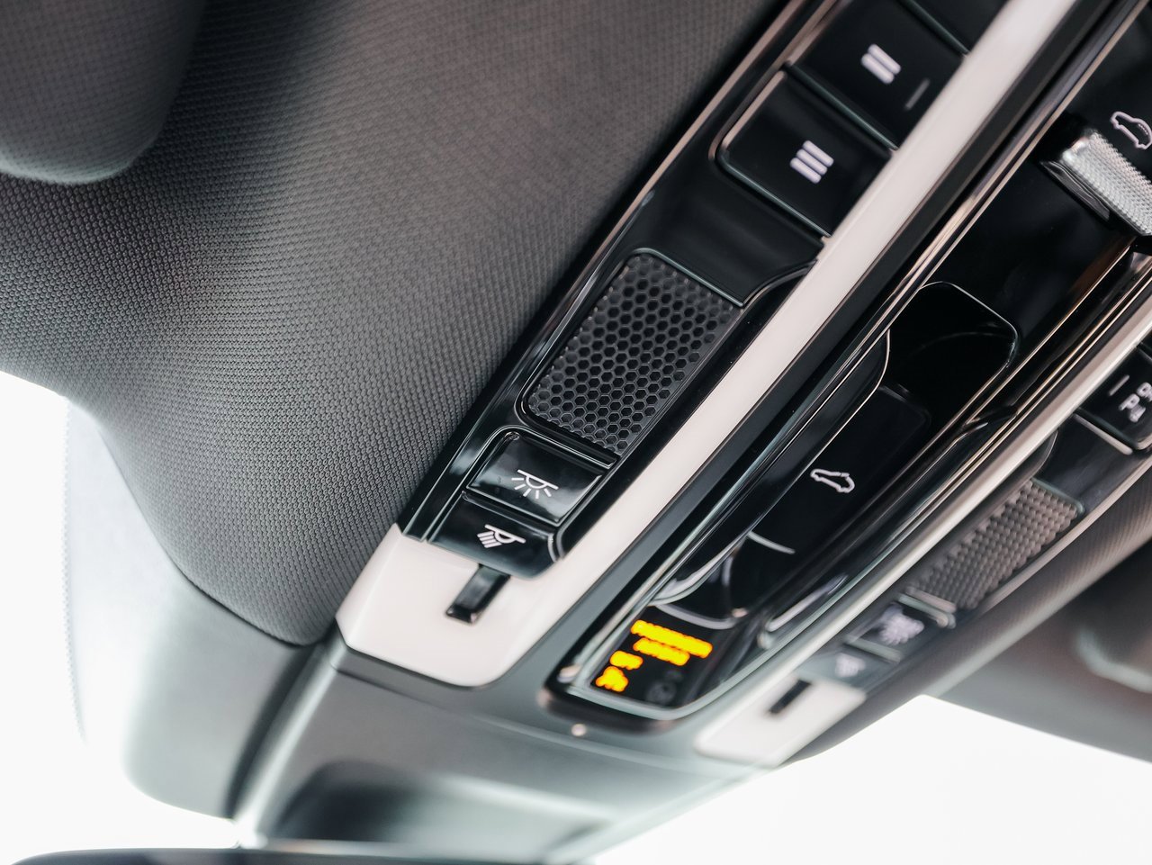 Certified 2023 Porsche Panamera Platinum Edition image 21