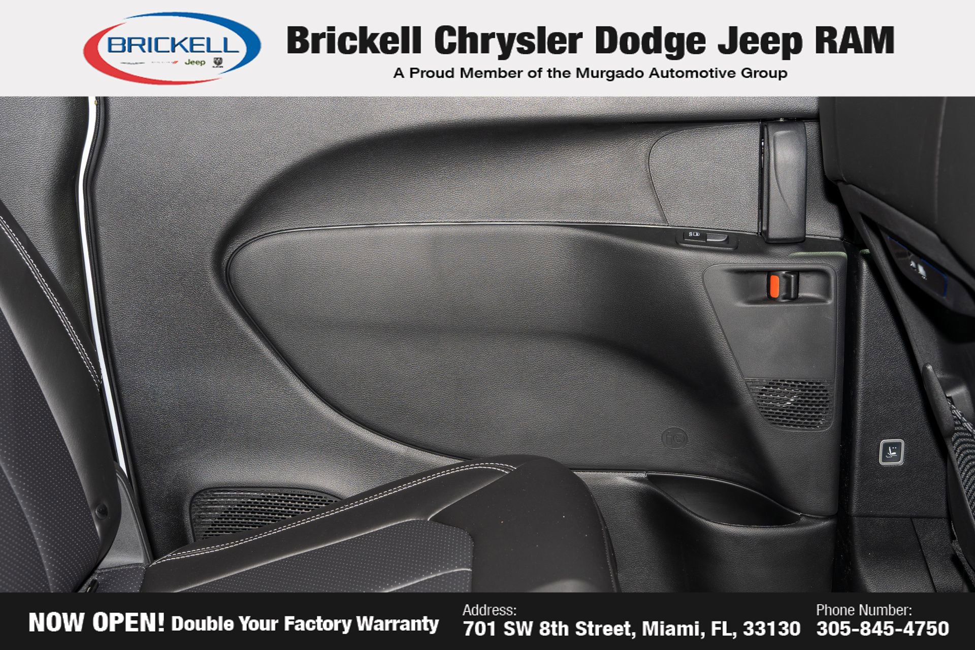 New 2026 Chrysler Pacifica Select image 12