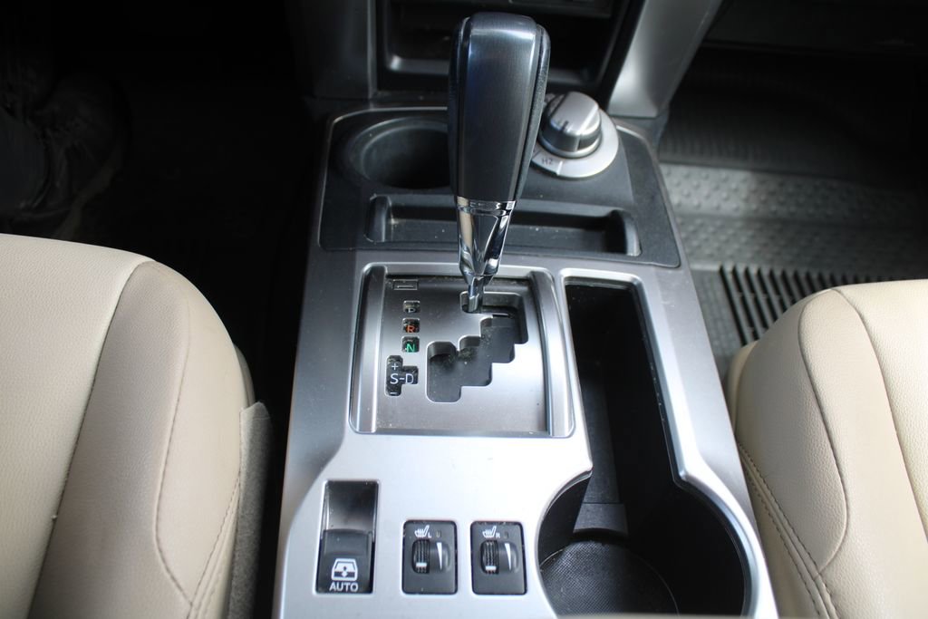 Used 2018 Toyota 4Runner SR5 Premium image 35