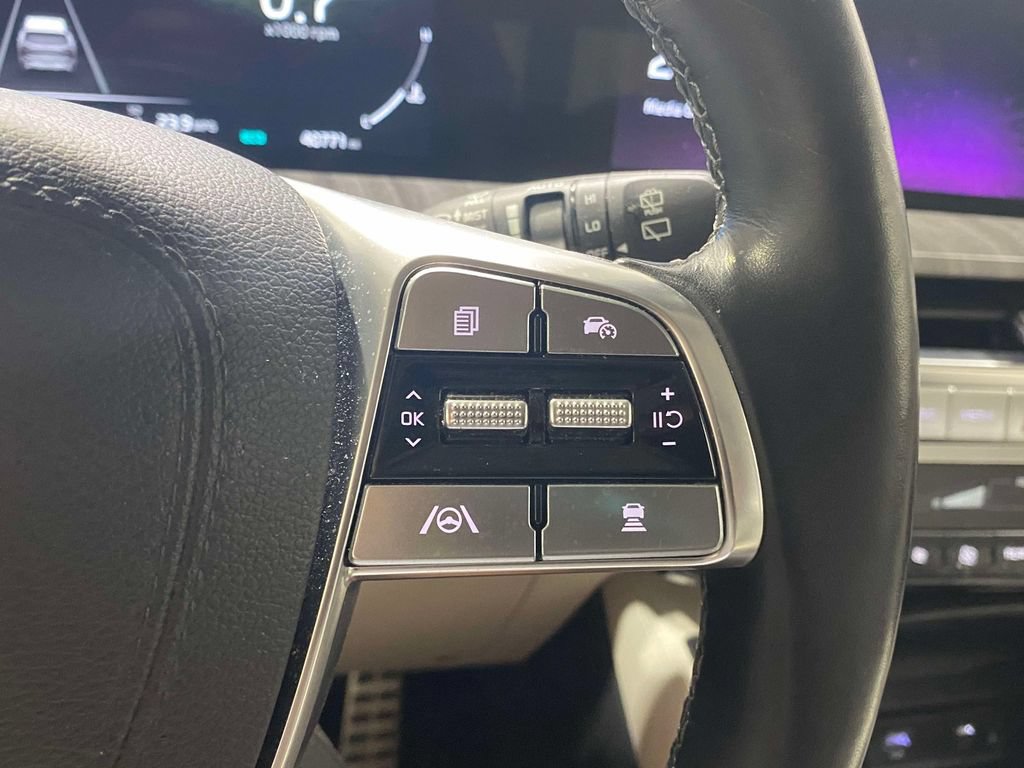 Used 2024 Kia Telluride SX Prestige AWD/4WD image 25