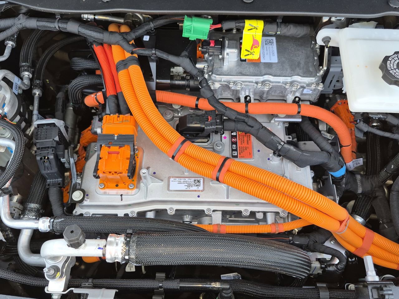 New 2027 Chevrolet Bolt RS FWD image 29