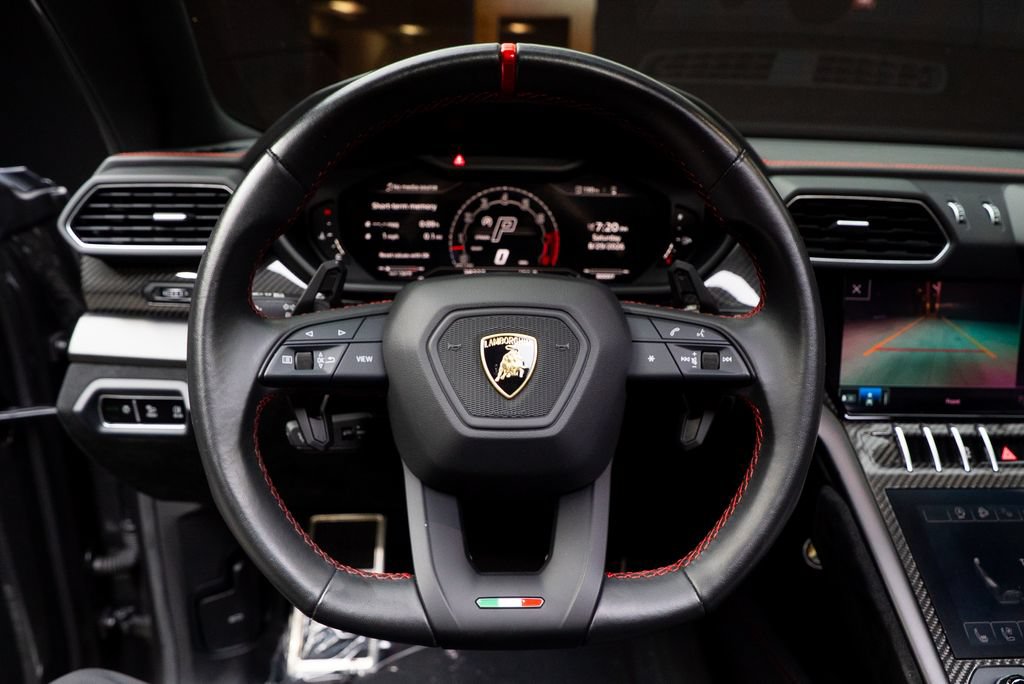 Used 2023 Lamborghini Urus Performante AWD/4WD image 41