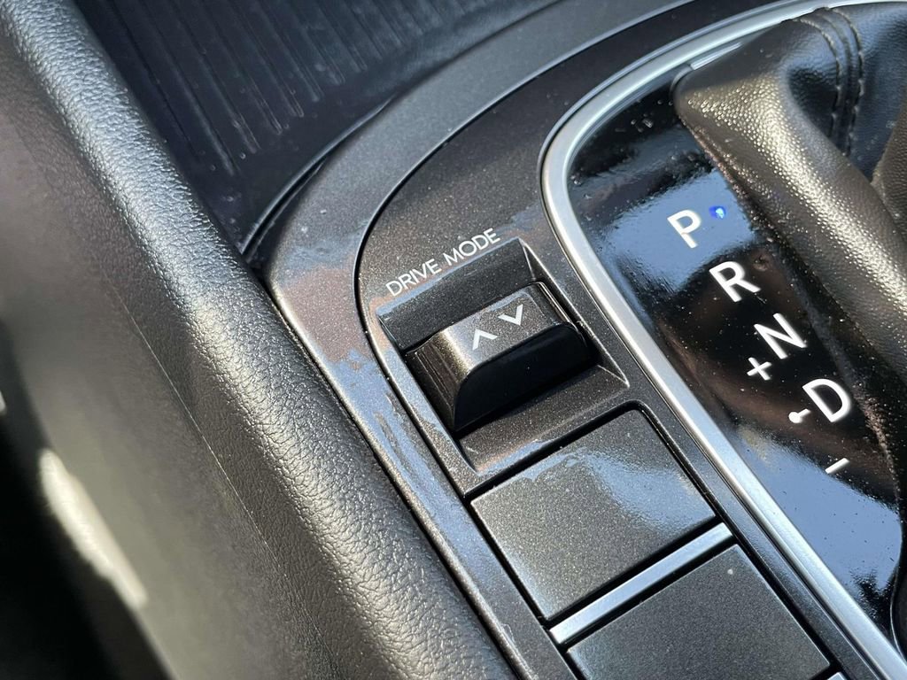 Used 2025 Hyundai Kona SEL FWD image 36