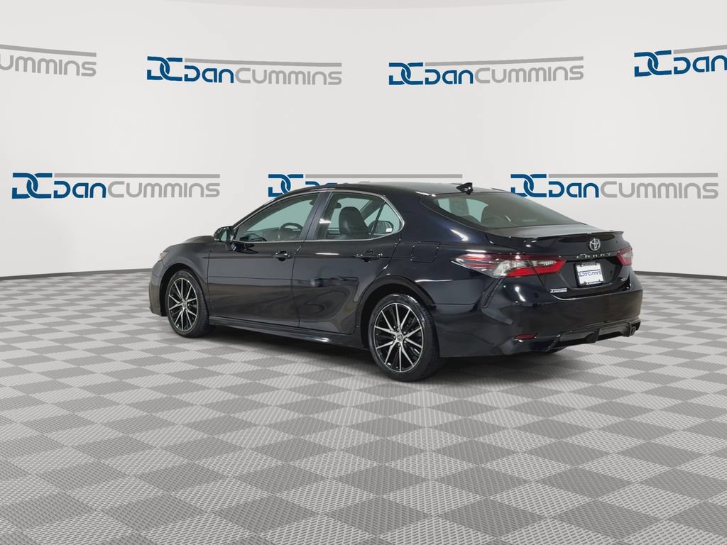 Used 2024 Toyota Camry SE FWD image 6