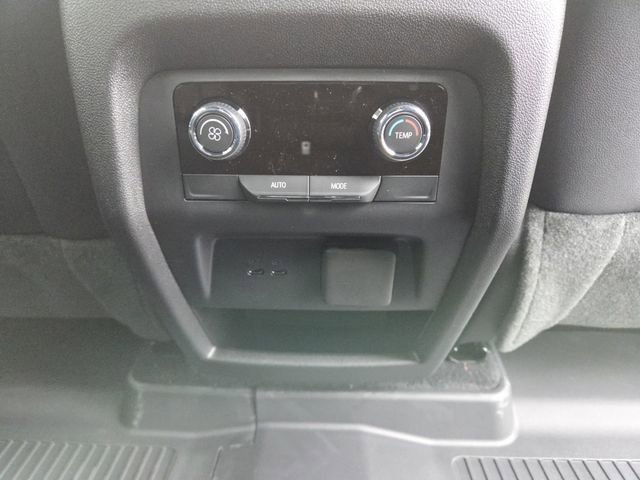 New 2026 Chevrolet Traverse LT w/ Driver Confidence Package image 15