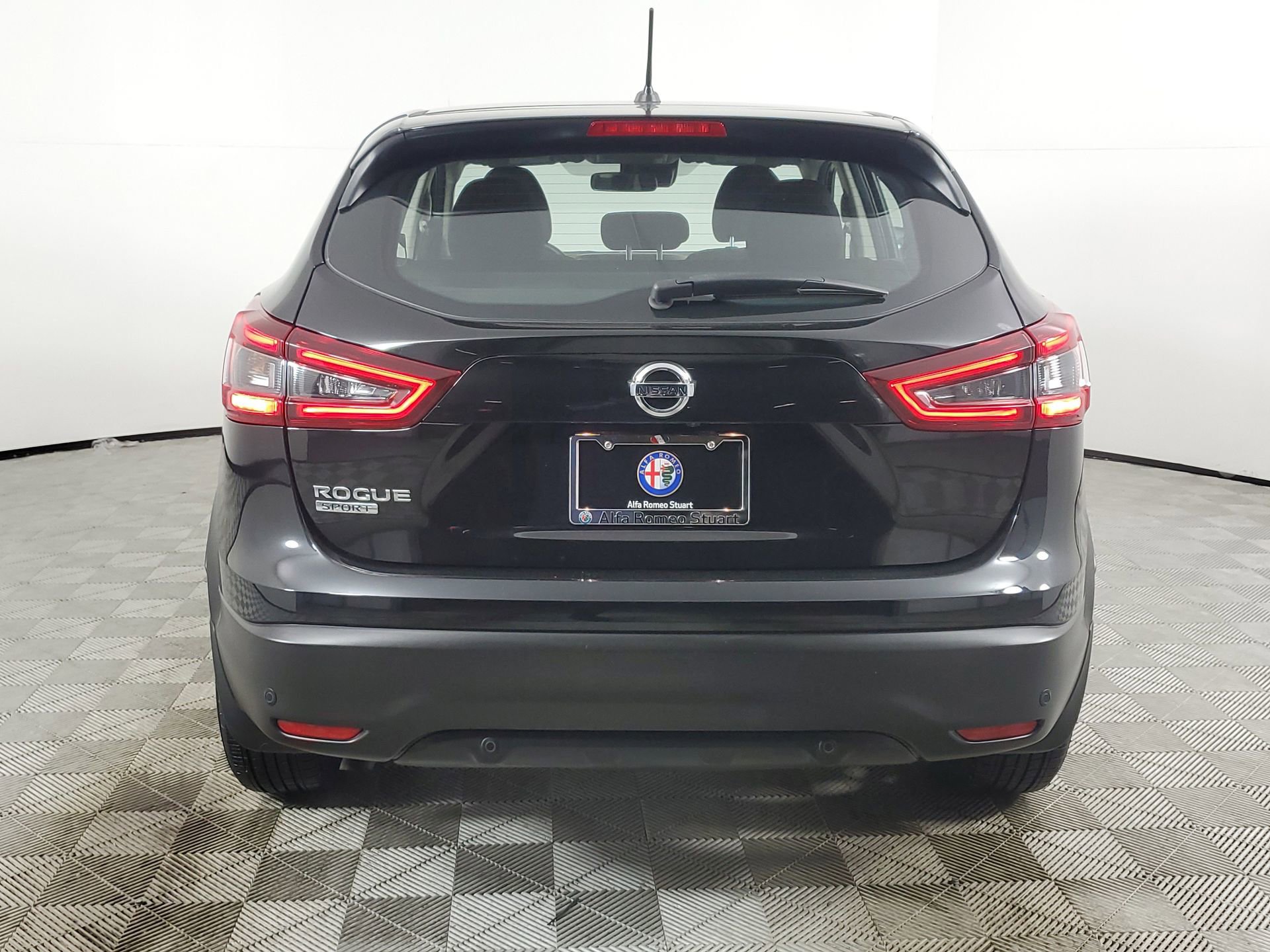 Used 2020 Nissan Rogue Sport S w/ Appearance Package image 10
