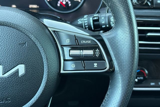 Certified 2023 Kia Seltos SX w/ SX Sunroof Package AWD/4WD image 32