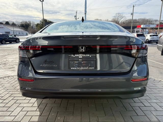 Used 2025 Honda Accord SE image 6