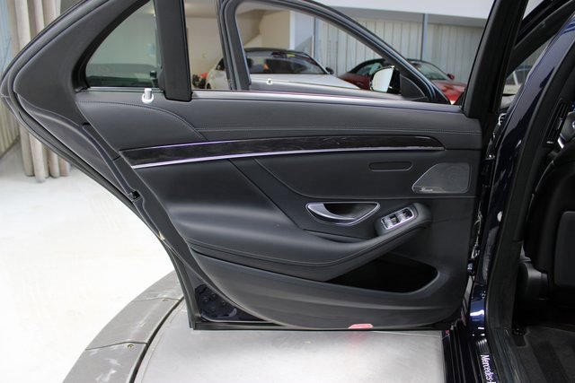 Used 2020 Mercedes-Benz S 450 Sedan image 40