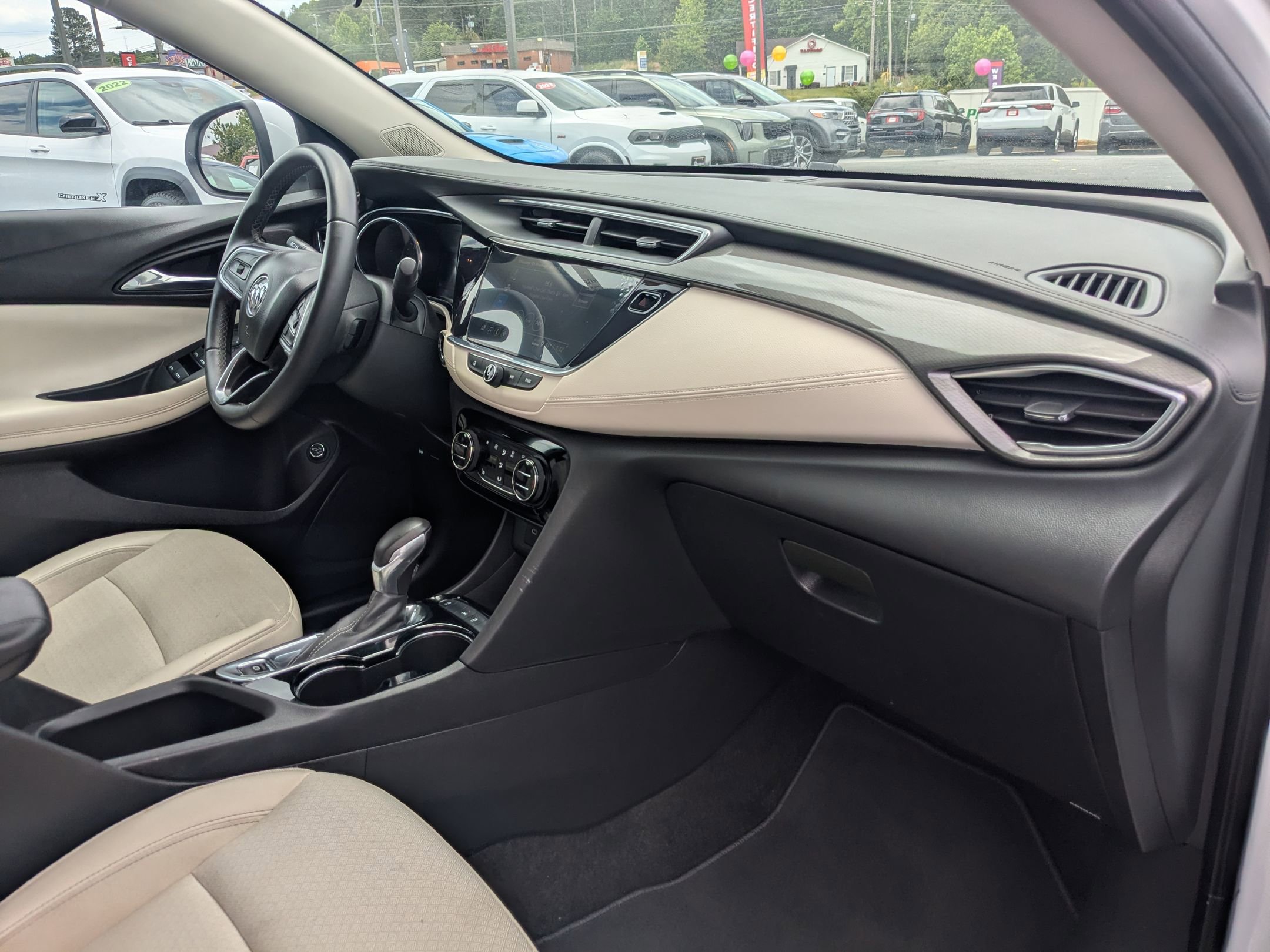 Used 2022 Buick Encore GX Select FWD image 27