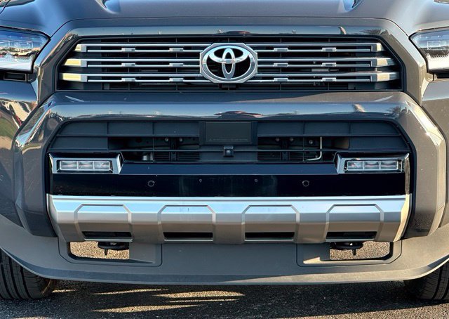 Used 2025 Toyota 4Runner TRD Sport Premium AWD/4WD image 4