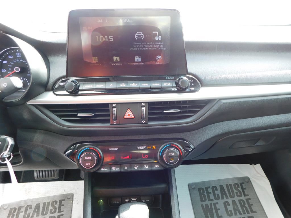 Used 2019 Kia Forte LXS image 29