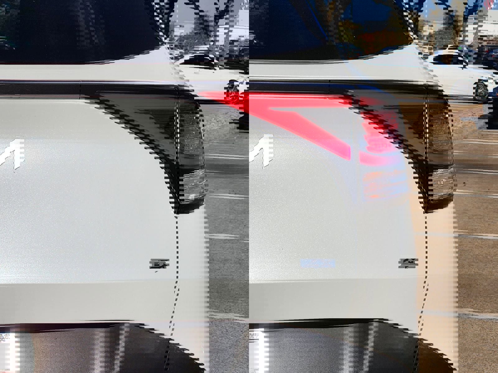 Used 2024 Kia Sportage LX image 16