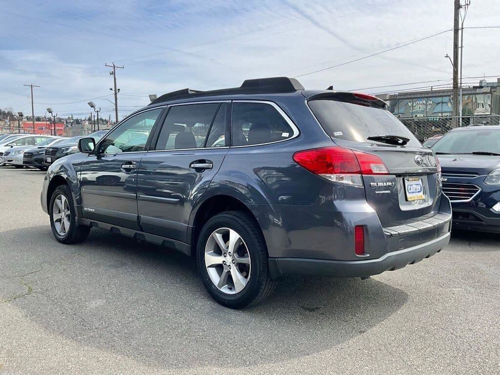 Used 2014 Subaru Outback 3.6R Limited image 6