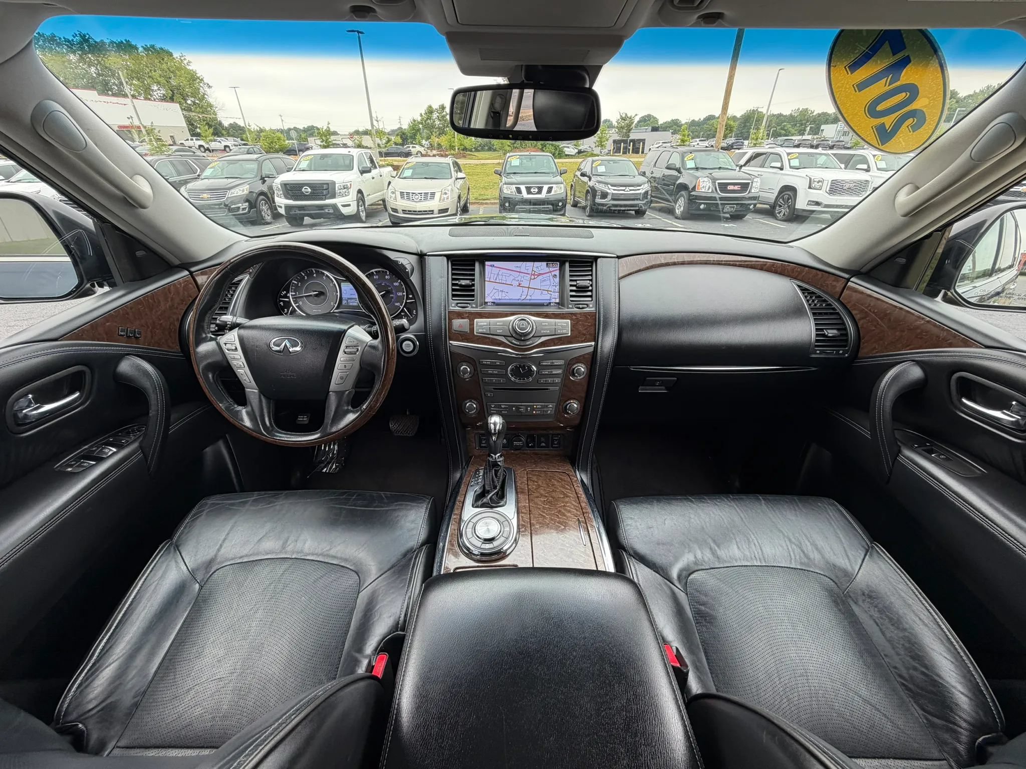 Used 2017 INFINITI QX80 2WD w/ Driver Assistance Package image 21