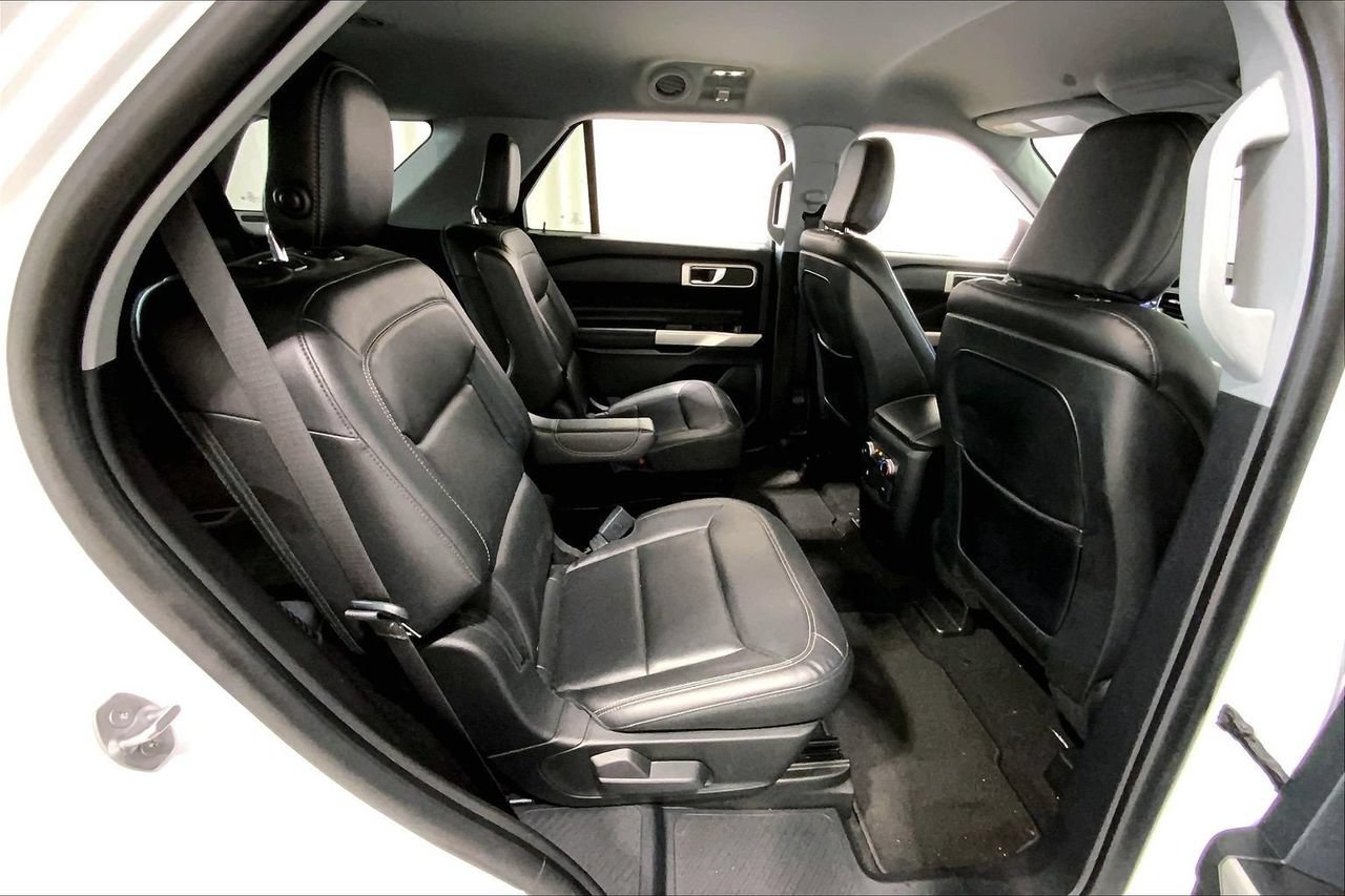 Used 2020 Ford Explorer XLT w/ Equipment Group 202A RWD image 25