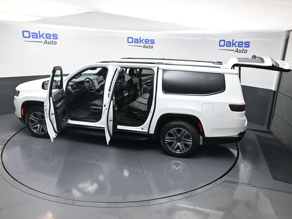 Used 2024 Jeep Wagoneer L Series II w/ Flexible Seating Group image 62