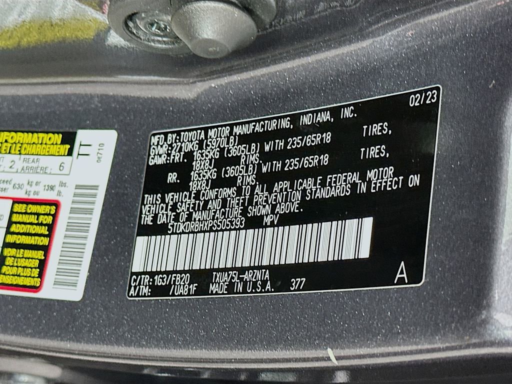 Used 2023 Toyota Highlander LE image 32