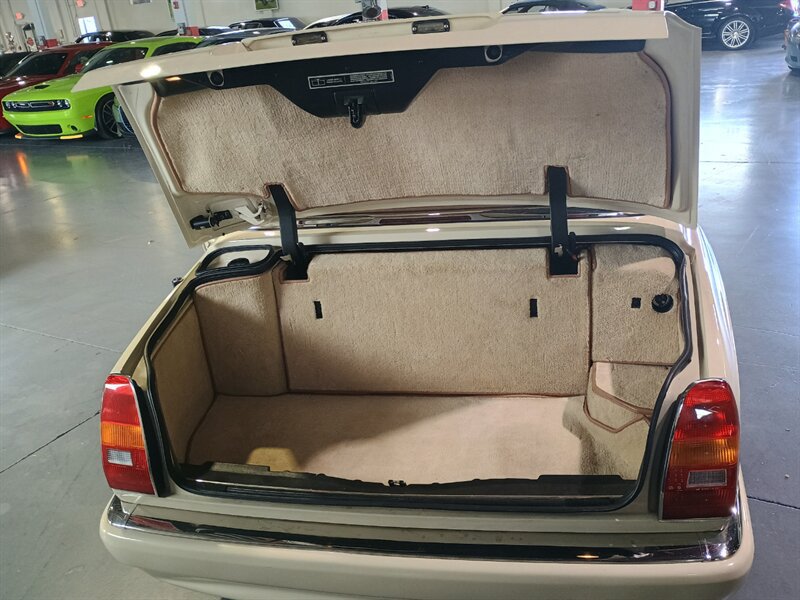 Used 1999 Bentley Azure RWD image 24