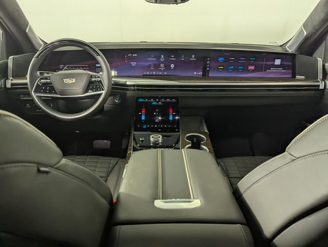 Used 2025 Cadillac Escalade Premium Luxury Platinum AWD/4WD image 20