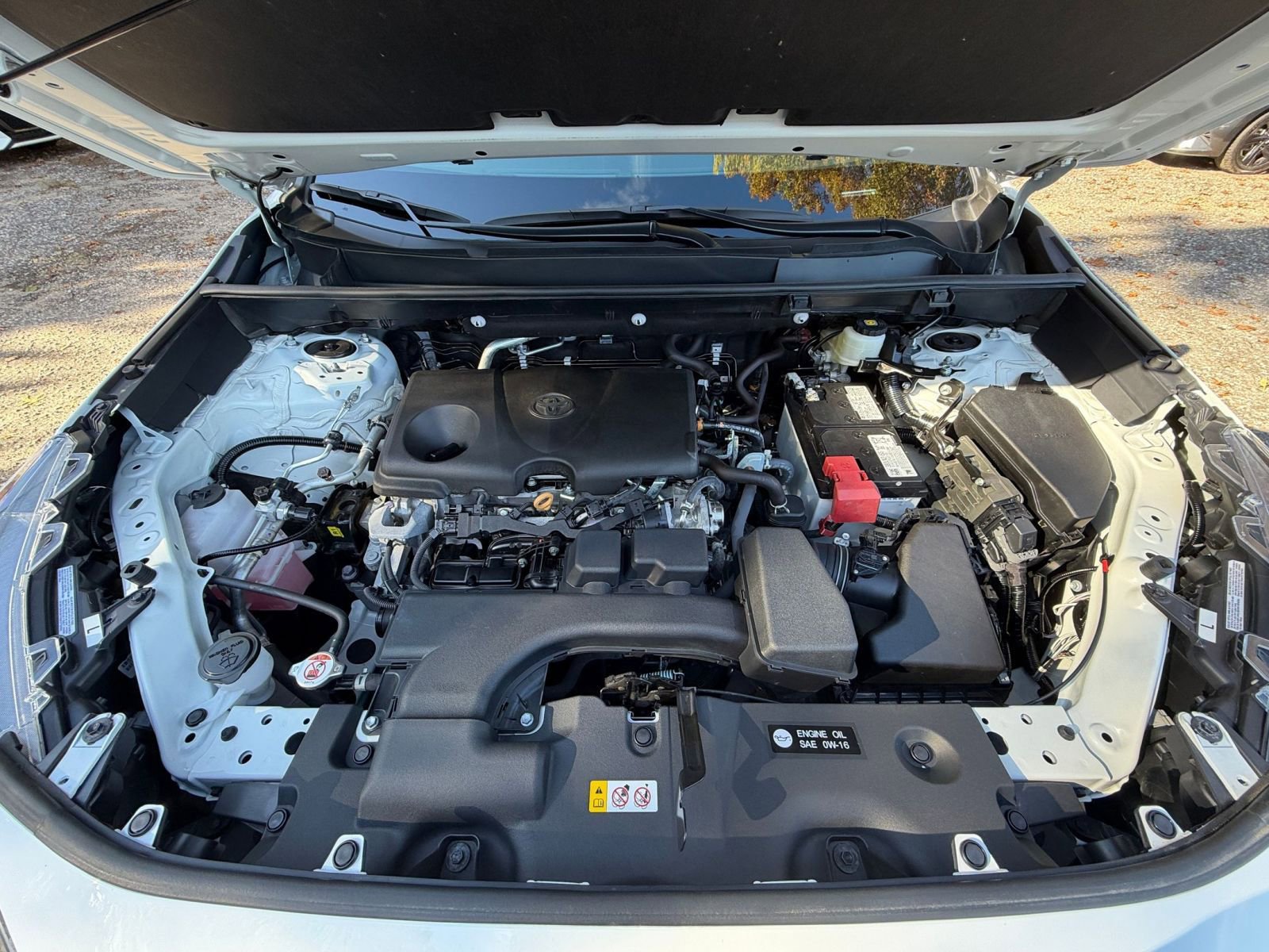 Used 2025 Toyota RAV4 XLE image 32