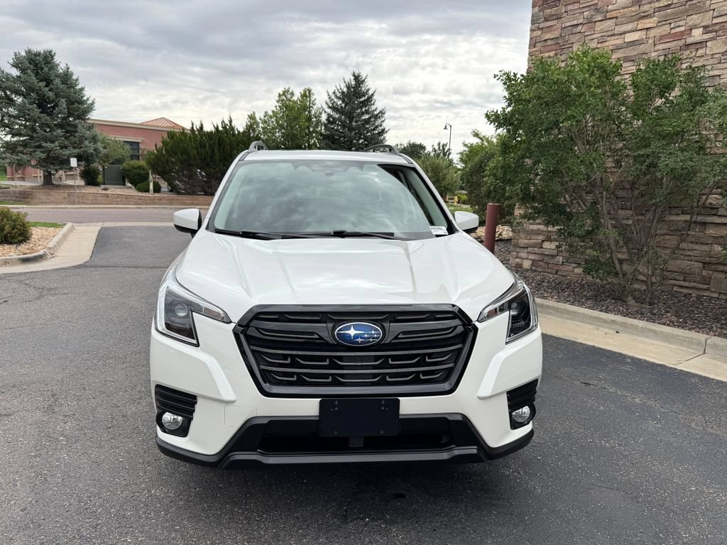Used 2023 Subaru Forester Premium w/ Popular Package #2 AWD/4WD image 3