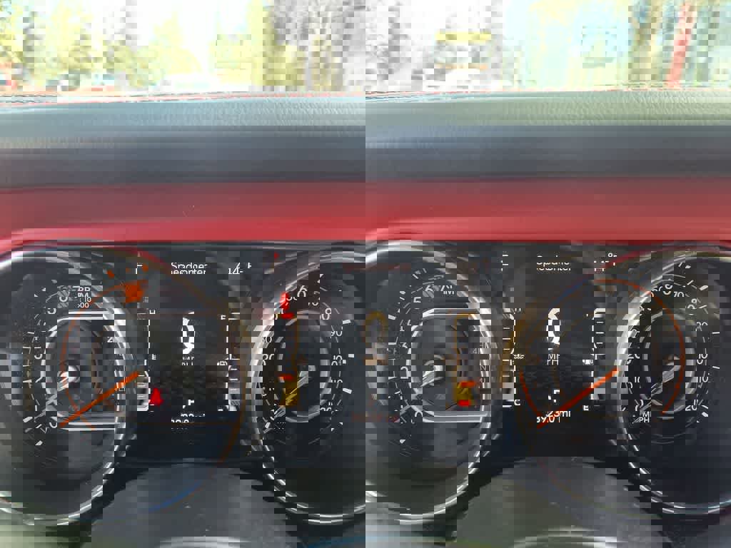 Used 2023 Jeep Wrangler Unlimited Rubicon w/ Cold Weather Group image 15